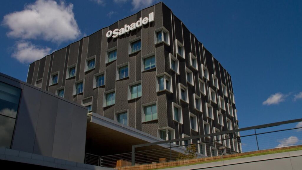 Sede de Banco Sabadell en Sant Cugat.