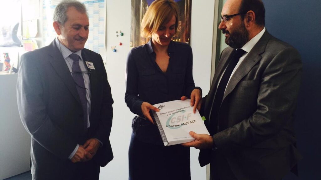 Eliseo Moreno y Miguel Borra, presidente de CSIF, en Bruselas, en 2015, para hablar de Muface.