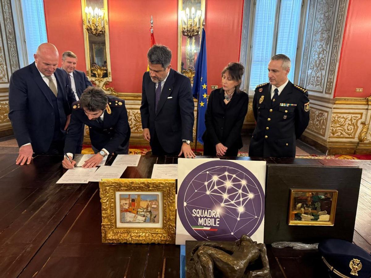 La livraison des œuvres d'art a eu lieu à l'ambassade d'Espagne à Rome.