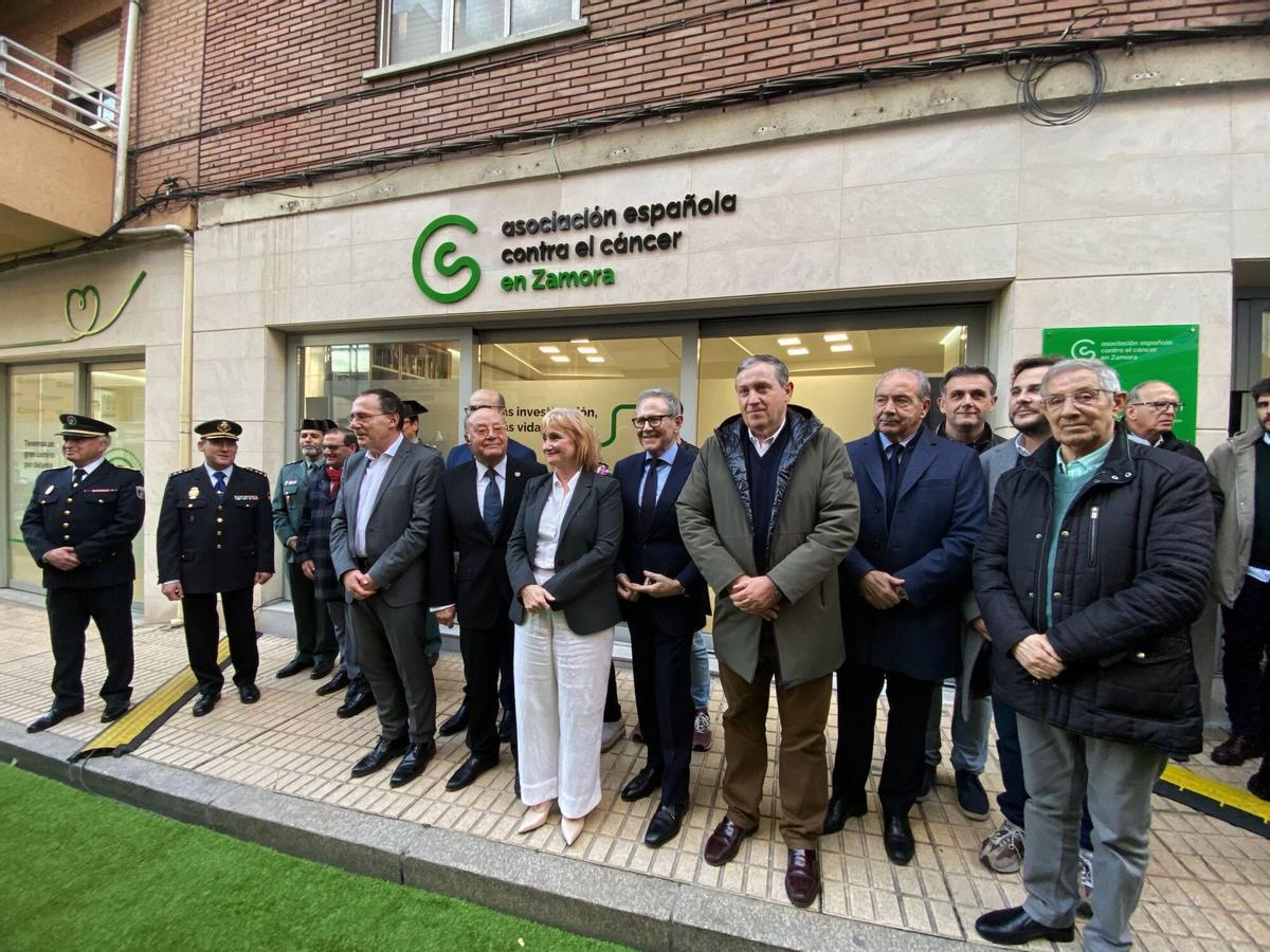 Zamora. L'association espagnole contre le cancer à Zamora inaugure son nouveau siège social situé à Avda.