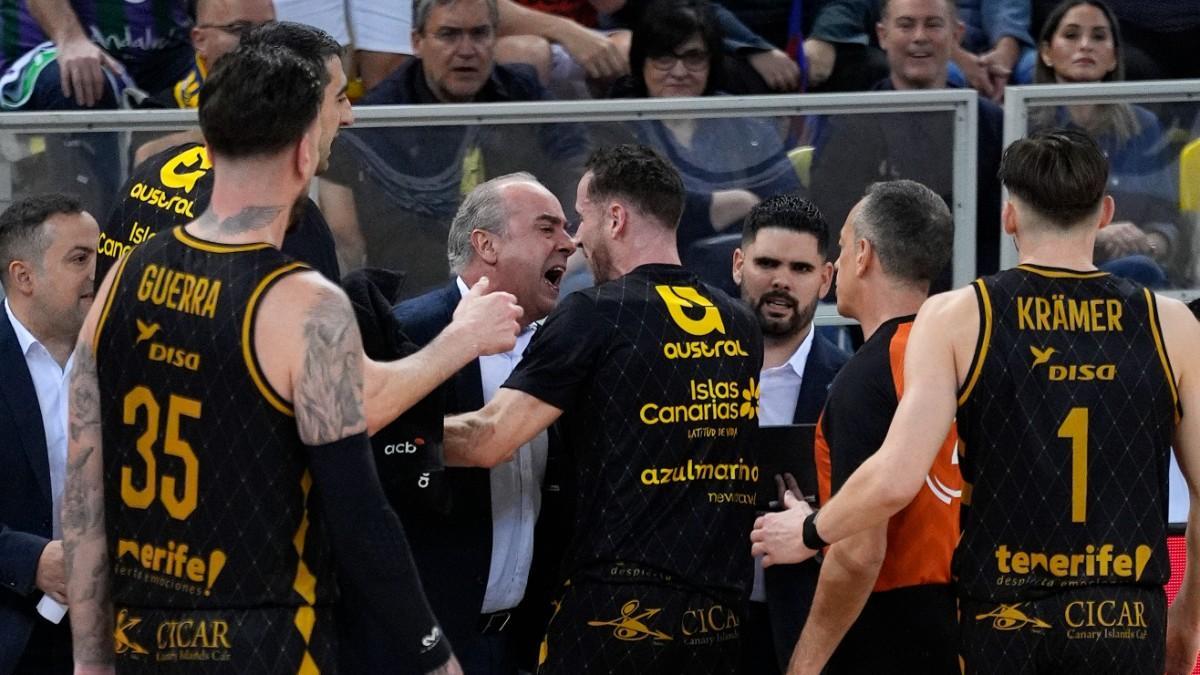 Txus Vidorreta a joué à l'expulsion au deuxième trimestre