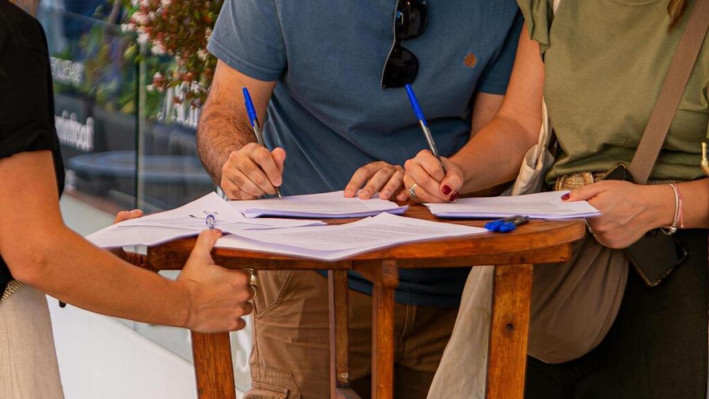 Recogida de firmas.