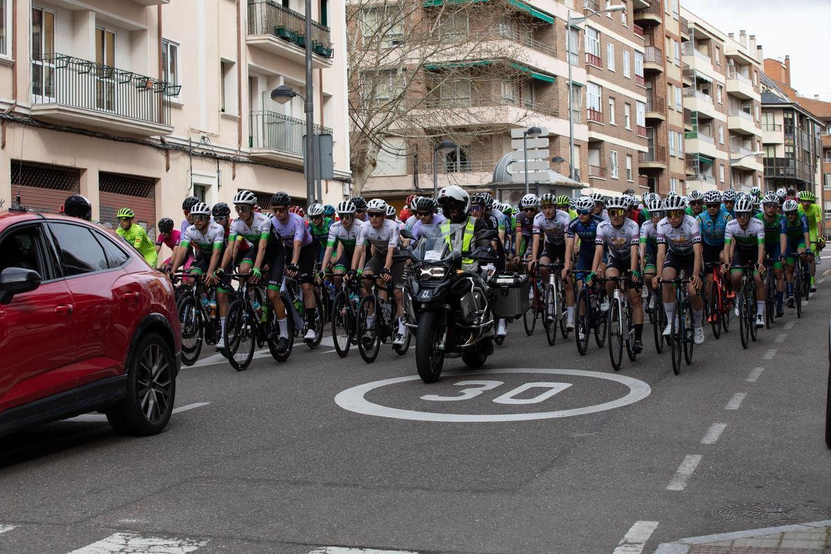 Galerie | Ivan Smirnov remporte le trophée du cyclisme du conseil municipal de Zamora