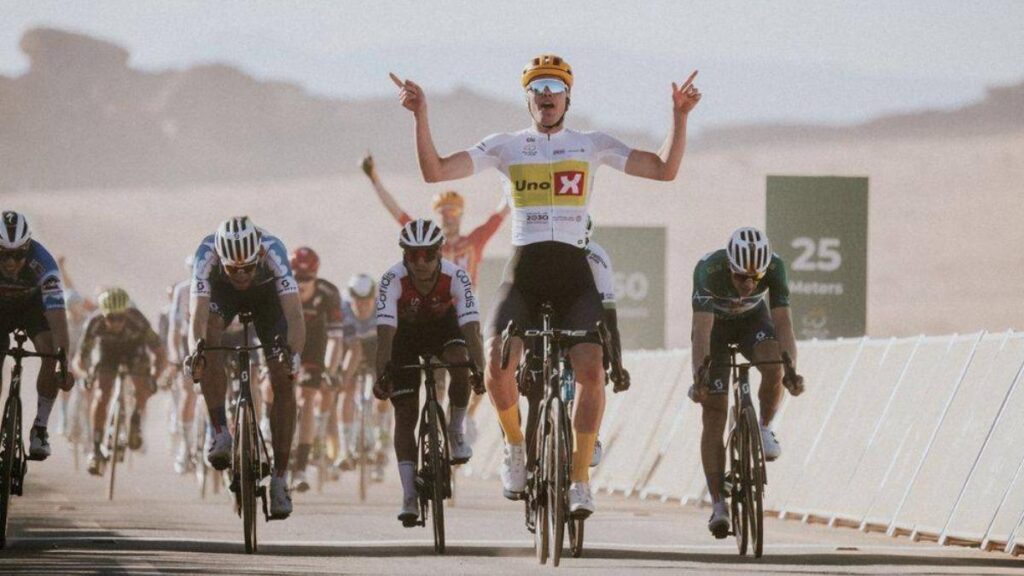 Soren Waerenskjold, celebrando una etapa en el AlUla Tour del año pasado