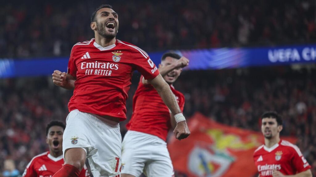 Los jugadores del Benfica celebran un gol ante el Mónaco en el playoff de deciseisvos de final de la Champions League.