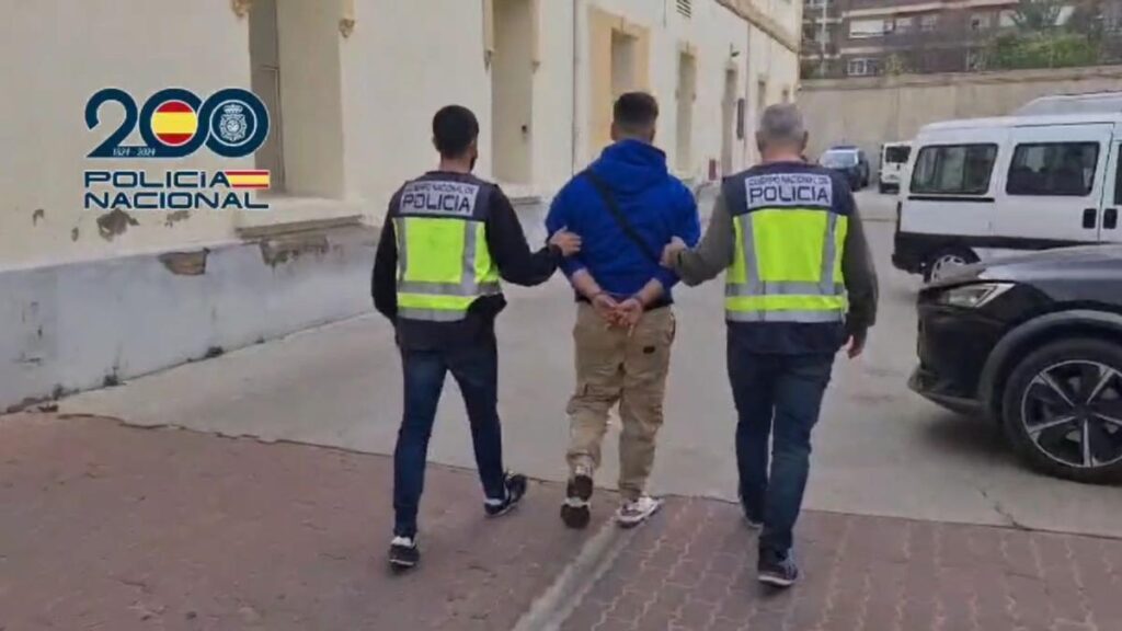 Uno de los dos detenidos por la agresión a aficionados del Villarreal.