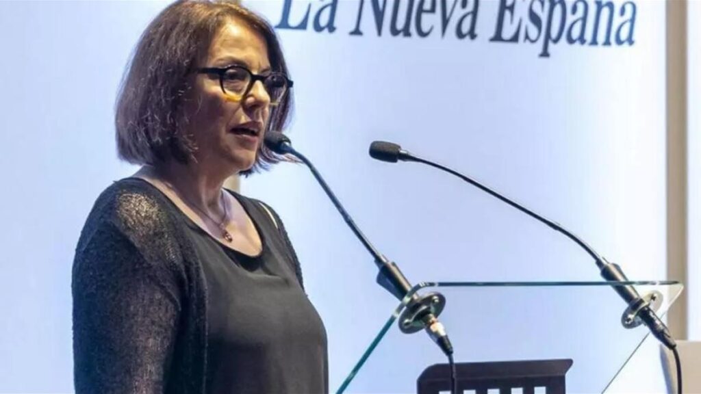 Ángeles Rivero, durnate una intervención en el Club La Nueva España.