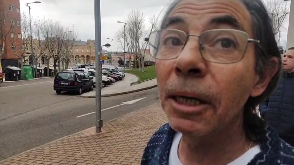 El zamorano que cogió su extintor y apagó el incendio de la casa de su vecina
