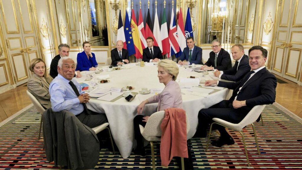 Cumbre informal en París de líderes europeos para acordar una respuesta común de Europa a las negociaciones de paz en Ucrania.