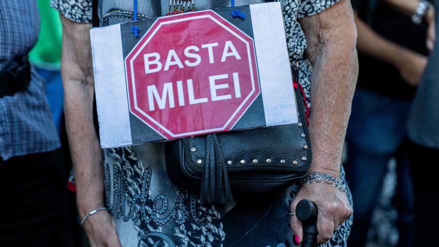 Protesta en Buenos Aires contra el Gobierno de Javier Milei, este miércoles.