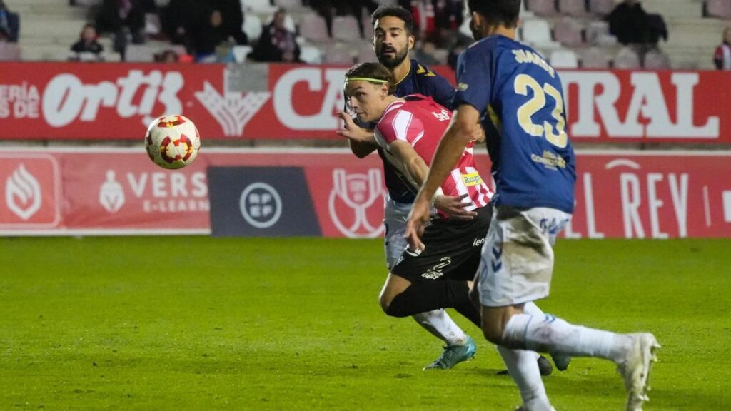 Karlo, durante el partido de Copa del Rey entre el Zamora CF y el Tenerife
