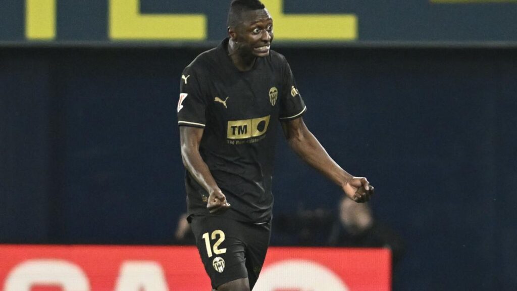 Sadiq celebra su gol en el Villarreal-Valencia.