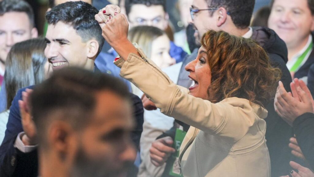 Sánchez ferme le Congrès qui approuve Montero en tant que chef du PSOE andalou