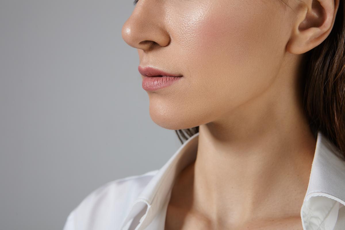 Pour modifier de manière significative la forme ou la disposition de notre mâchoire, nous devrons recourir à l'utilisation de dispositifs correctifs ou de chirurgie maxillo-faciale