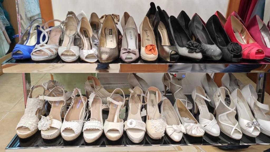 Chaussures de fête et cérémonie qui vend Blanquita.