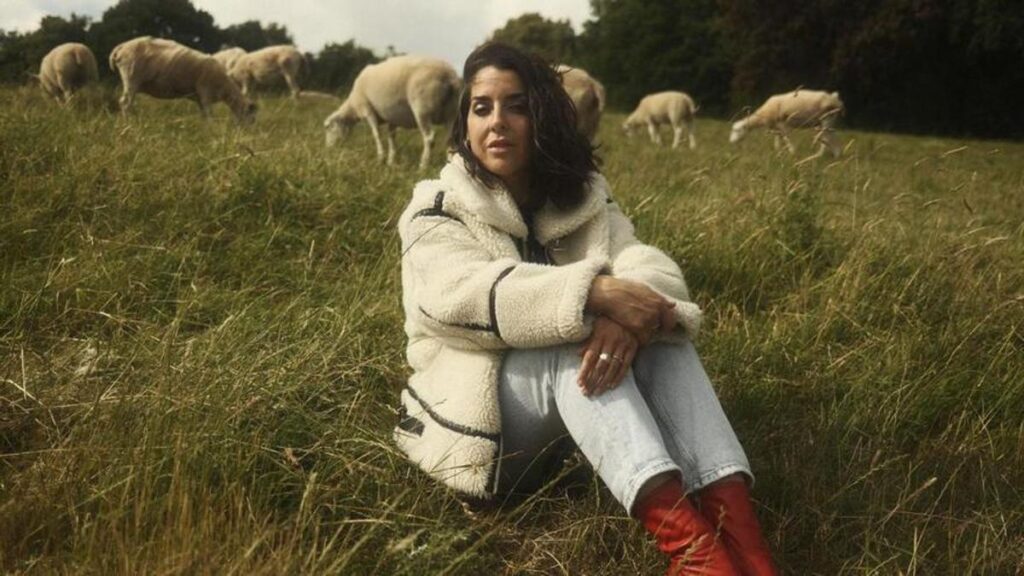 Ruth Lorenzo.
