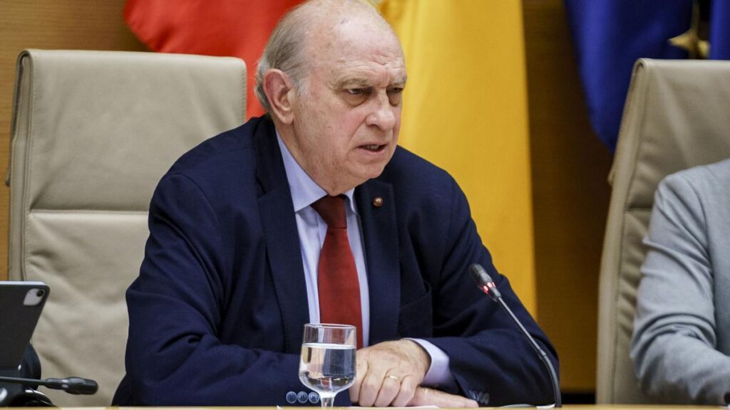 El exministro del interior, Jorge Fernández Díaz, comparece en la comisión de Investigación sobre la denominada "Operación Cataluña".