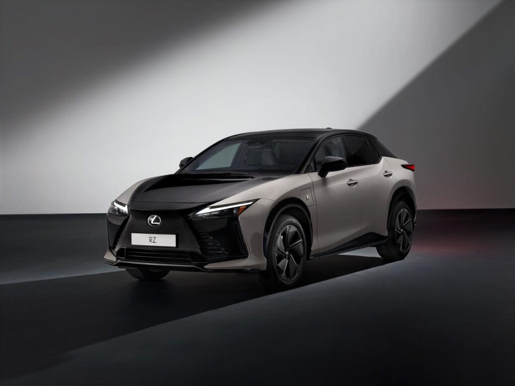 La nouvelle Lexus RZ aura un volant de Formule 1 et un changement «manuel»