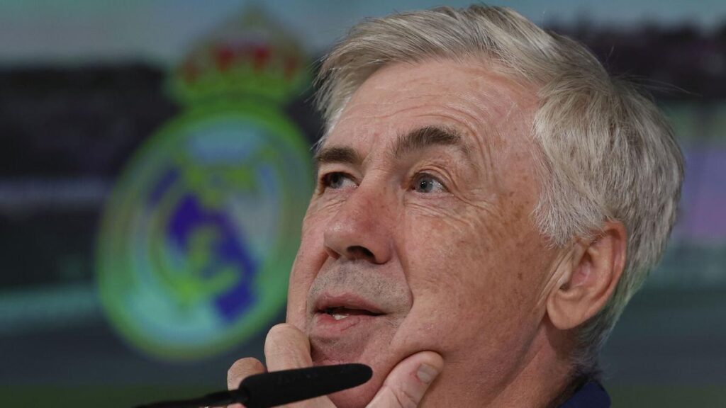 Carlo Ancelotti, entrenador del Real Madrid, comparece en rueda de prensa.