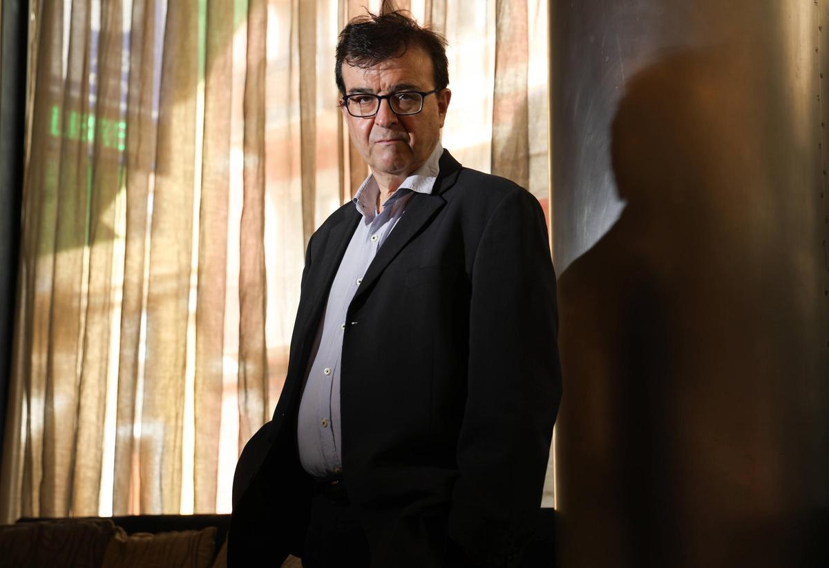 Javier Cercas présente dans Valence son dernier livre "Le fou de Dieu à la fin du monde"