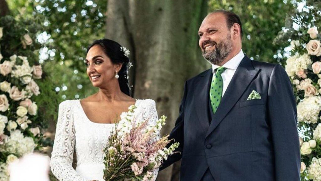 Triana Jiménez Vega junto a su flamante esposo, Juan Silva de los Reyes, en una imagen de sus redes sociales.