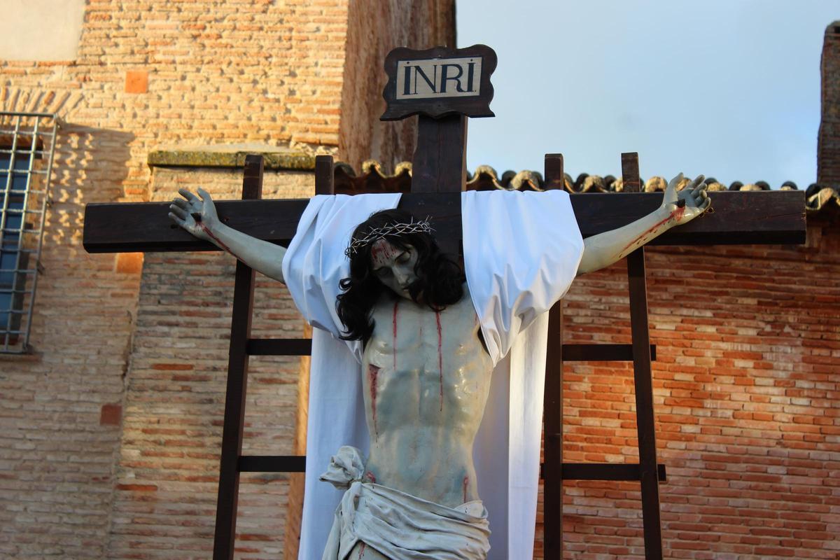 Galerie | Procession officielle de Jésus mort de Toro