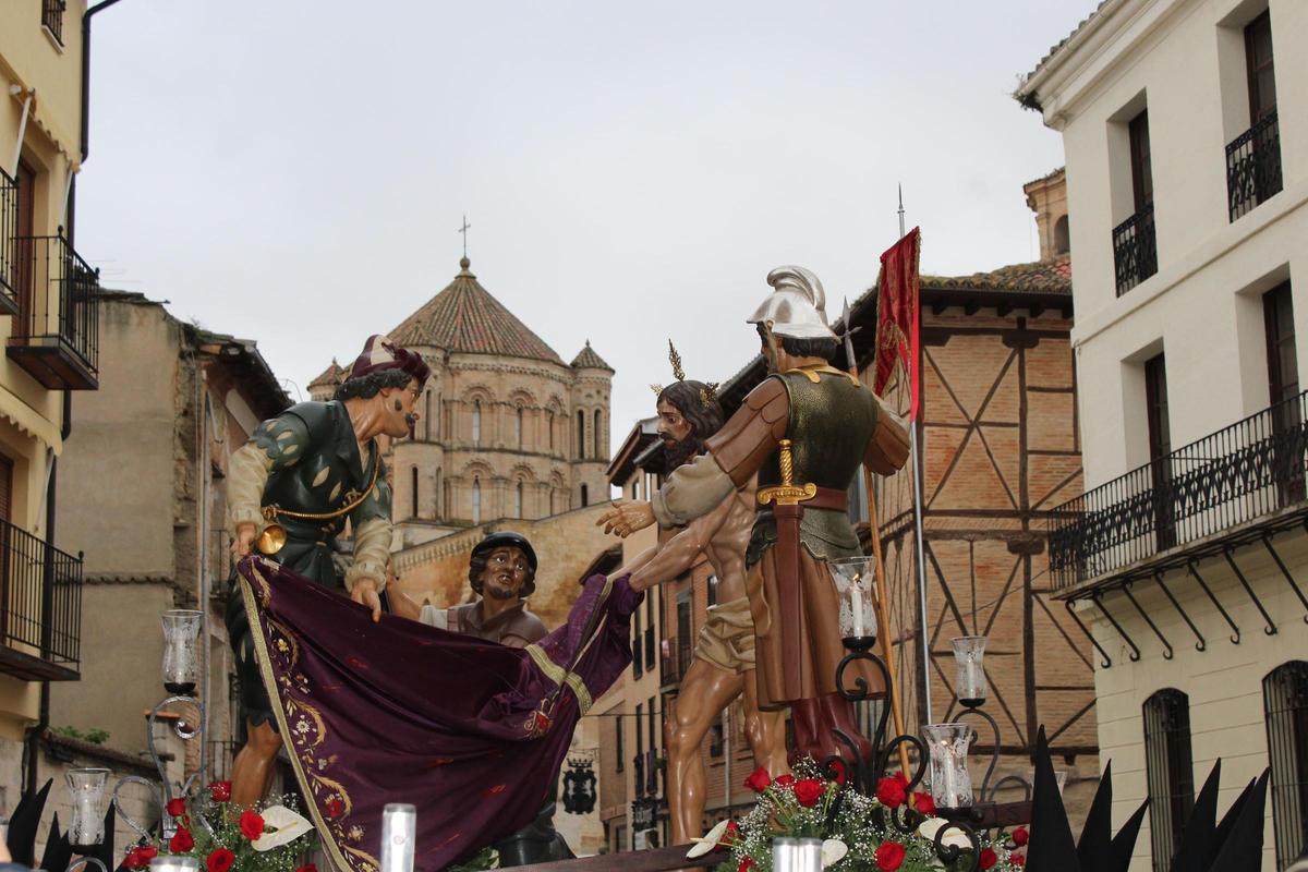 Procession en taureau.