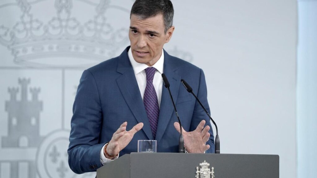 Pedro Sánchez durante su comparecencia para informar sobre el apagón eléctrico.
