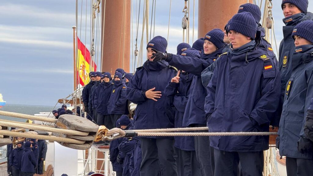 La Princesa Leonor, a bordo del Juan Sebastián de Elcano.
