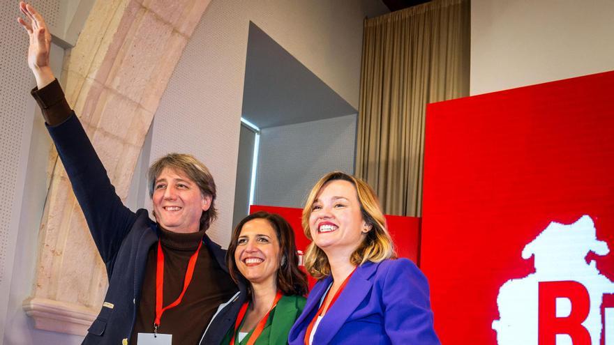 Carlos Martínez, Esther Peña y Pilar Alegría en el XIII Congreso Provincial del PSOE de Burgos.