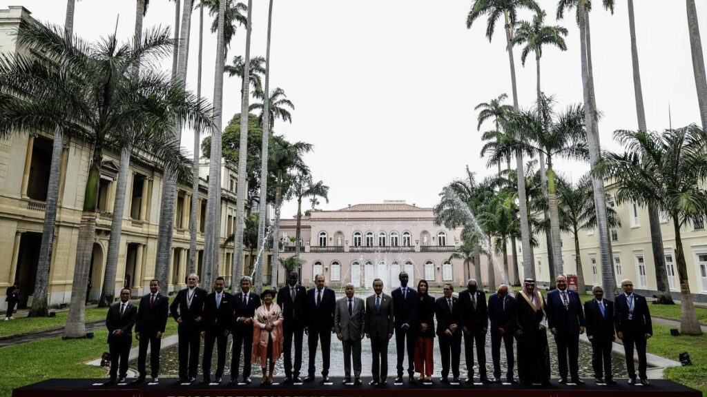 Encuentro ampliado del BRICS en Río discute papel del sur global en la cooperación mundial