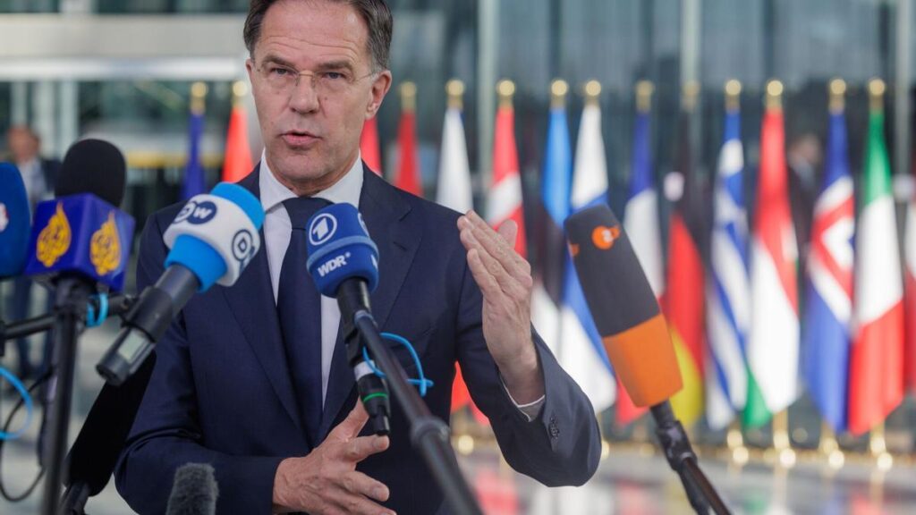 BRUSSELS (Belgium), 03/04/2025.- NATO Secretary-General Mark Rutte speaks during a doorstep interview ahead of a meeting of the North Atlantic Treaty Organization (NATO) Ministers of Foreign Affairs in Brussels, Belgium, 03 April 2025. (Bélgica, Bruselas) EFE/EPA/OLIVIER MATTHYS
