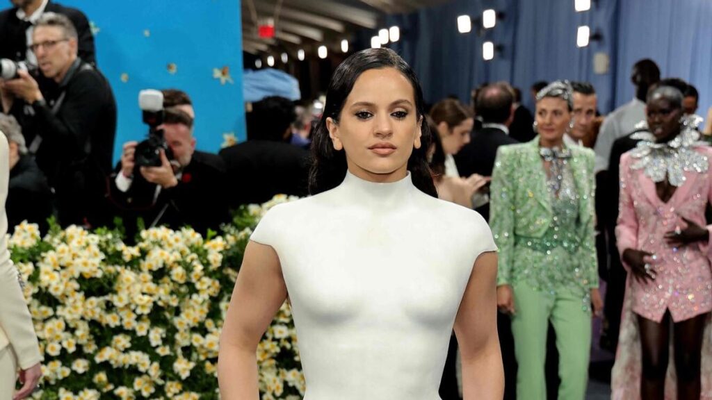 Rosalía en la Gala Met: "Se vienen cositas"