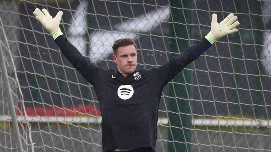 Marc André ter Stegen, en el entrenamiento delm Barcelona de este viernes.