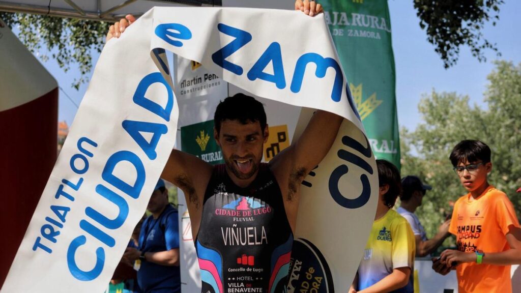 Kevin Tarek Viñuela se alza campeón del IX Triatlón "Ciudad de Zamora"