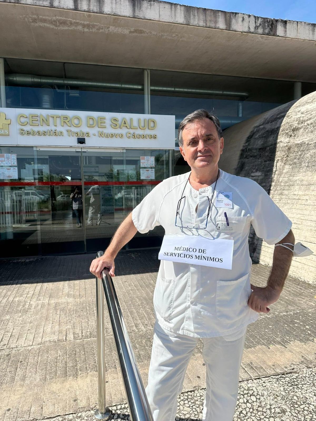 Evelio Robles Agüero, président du College of Physicians of Cáceres
