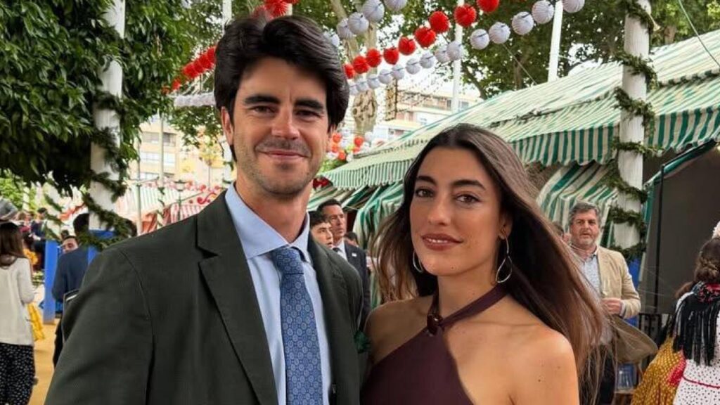 Claudia Ula, hija de Raquel Revuelta y su futuro marido, Vicente, en una foto de sus redes.