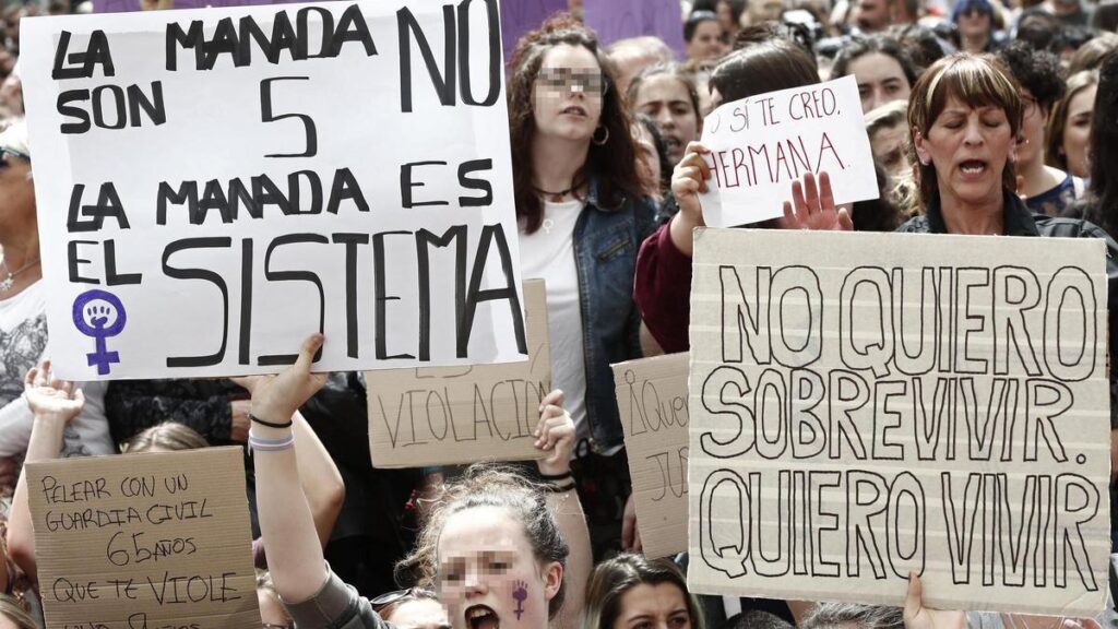 Manifestación para clamar por la violencia sexual.