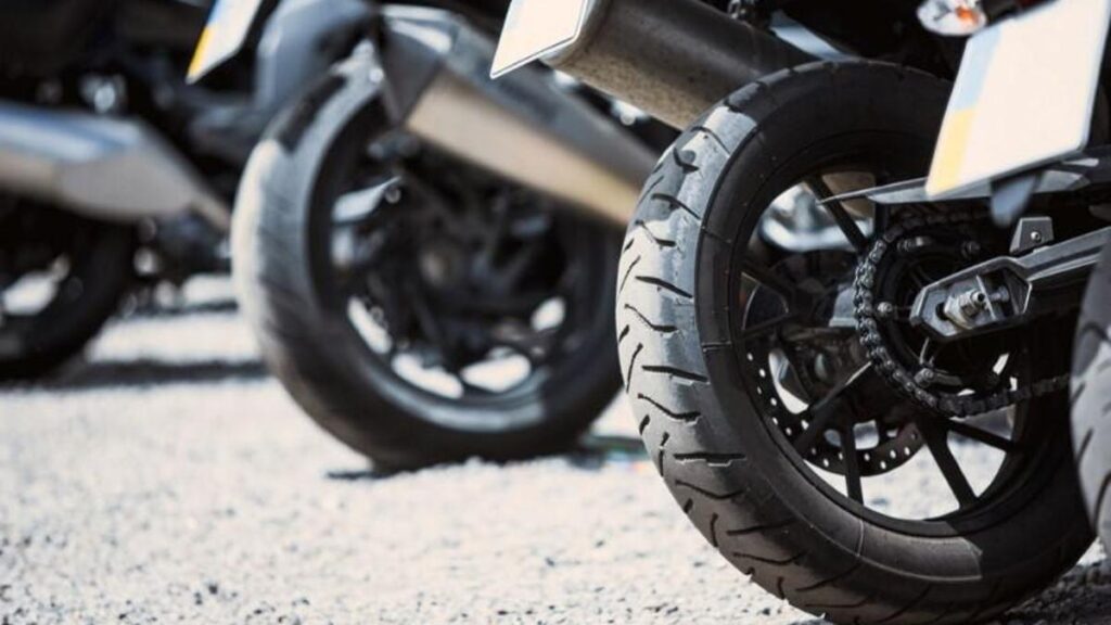 ¿Te has quedado sin batería en la moto? Así podrás hacer que arranque de nuevo