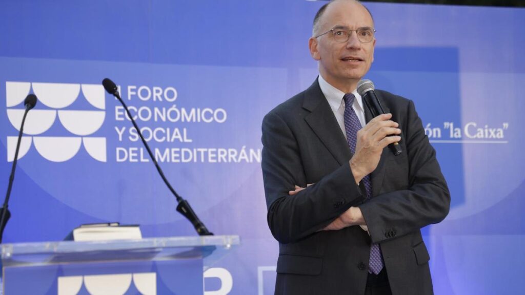 Enrico Letta: "Hay que convencer a los jóvenes que la ética en política es fundamental, como el compromiso"
