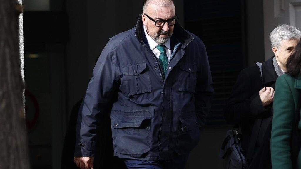El exasesor de José Luis Ábalos, Koldo García, sale del Tribunal Supremo tras prestar declaración, en imagen de archivo.
