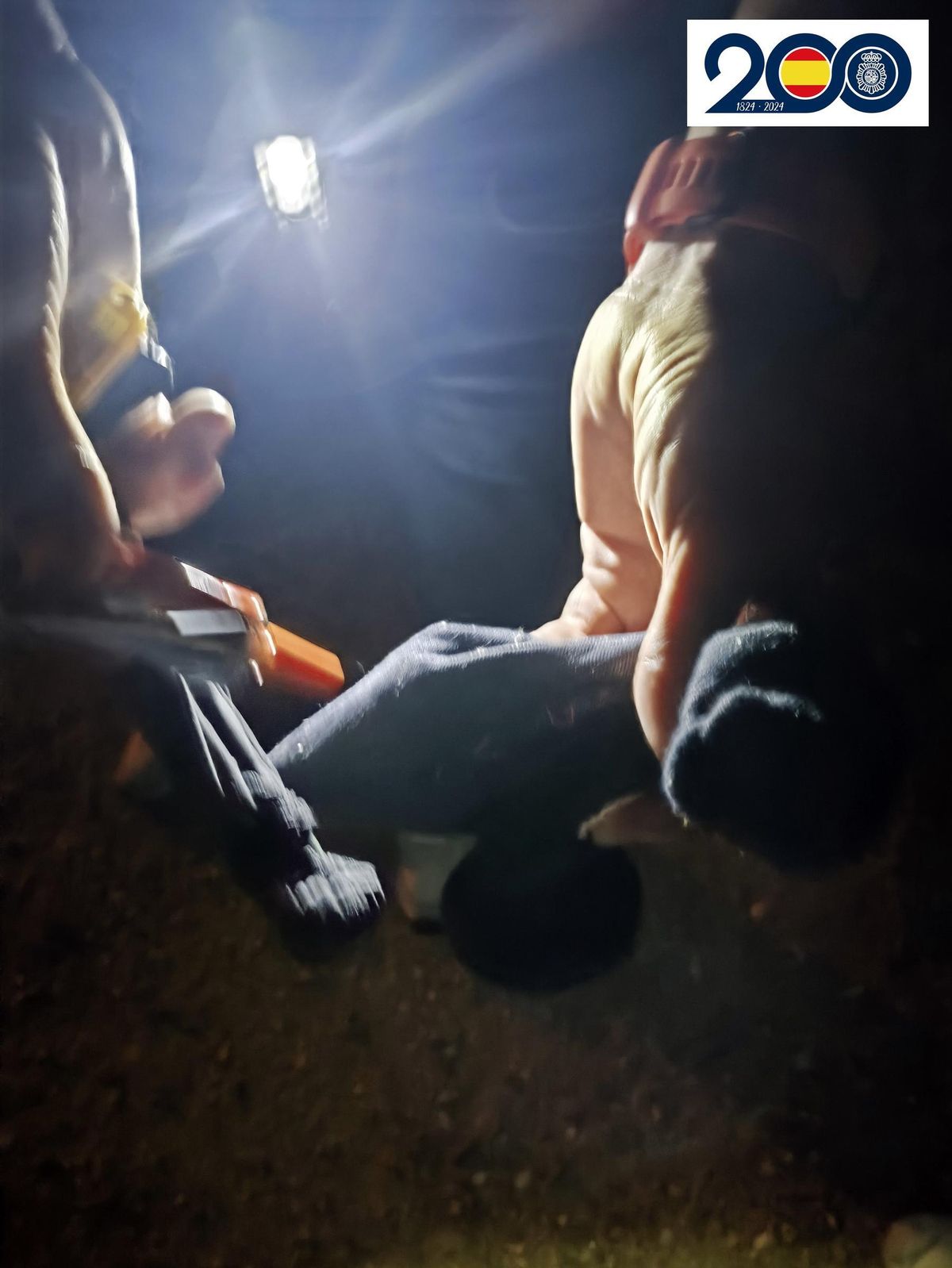 Une chaussette utilisée pour bouger et cacher facilement les bijoux