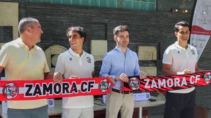 David Vizcaino, Jaime Sancho, Alejandro Alonso y Javier Carbonell en la presentación celebrada en el Restaurante Sancho2.