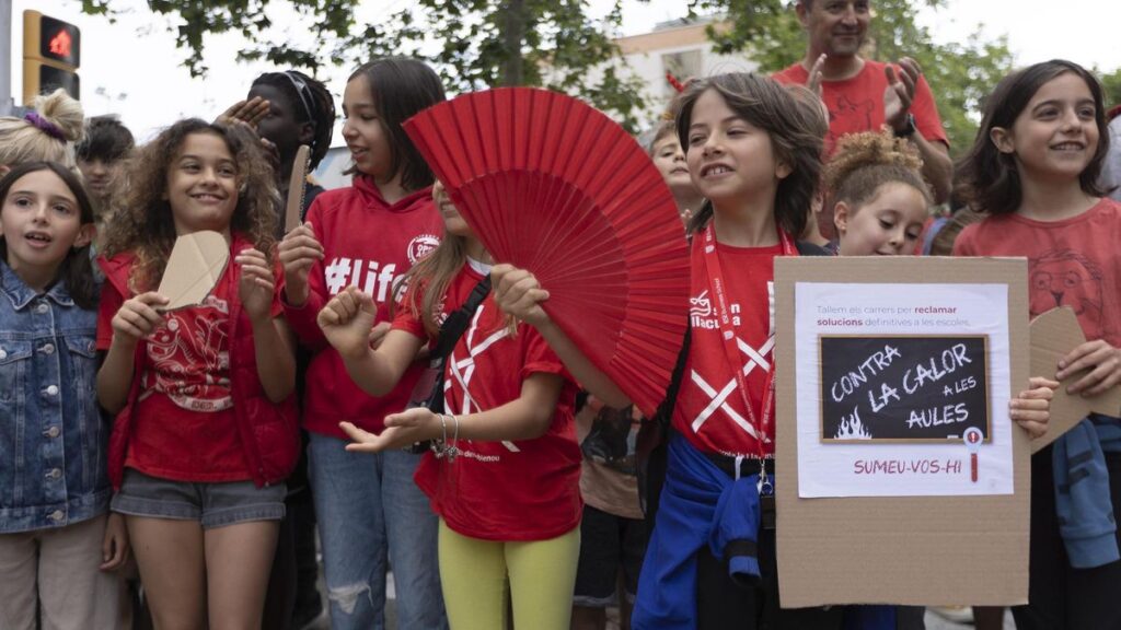 Acción contra el calor en las aulas, el curso pasado.