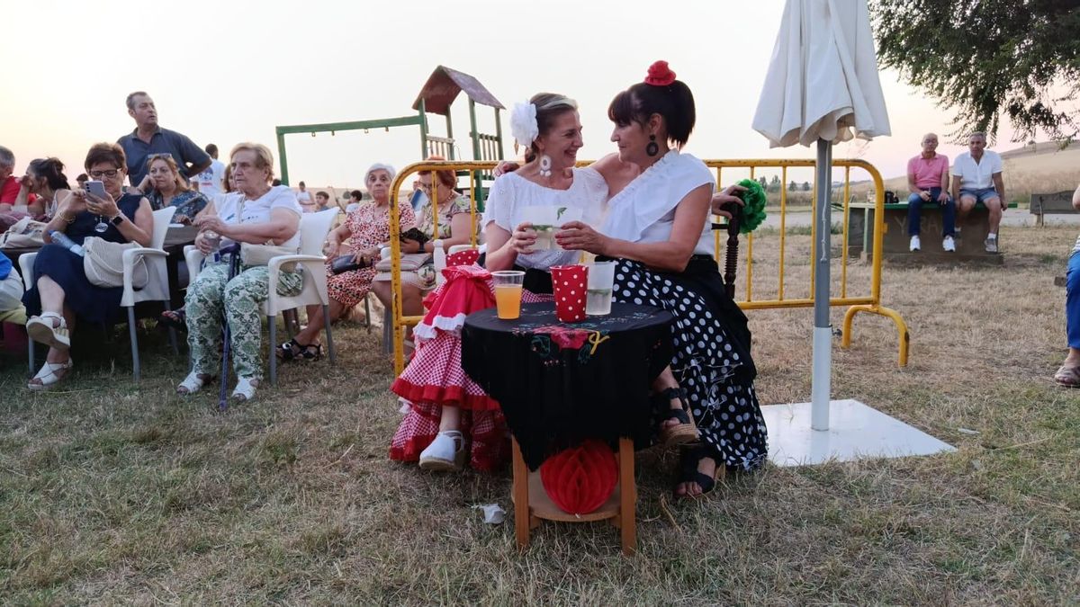 Flamenco après-midi dans des sources de Ropel.