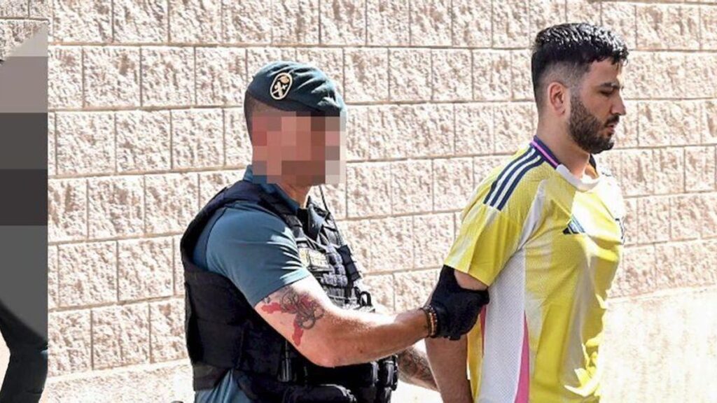 Detenidos tras el asesinato a tiros de un hombre en el centro de Torrevieja