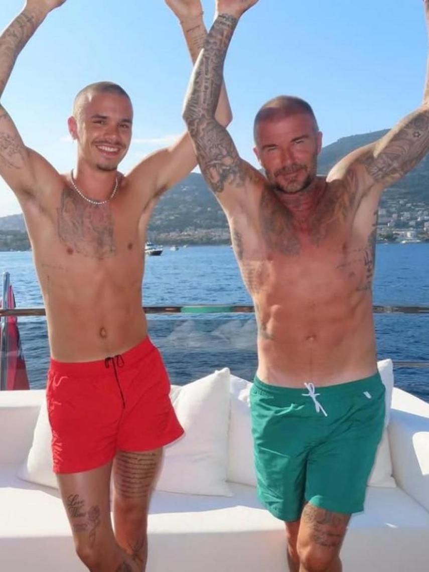 David avec son fils Romeo, lors de ses récentes vacances.