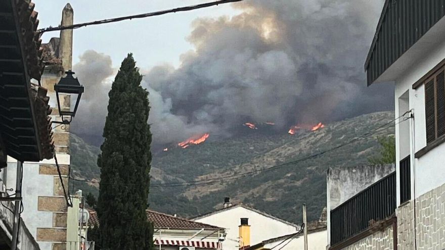Nivel 1 de peligrosidad en un incendio en Jarilla
