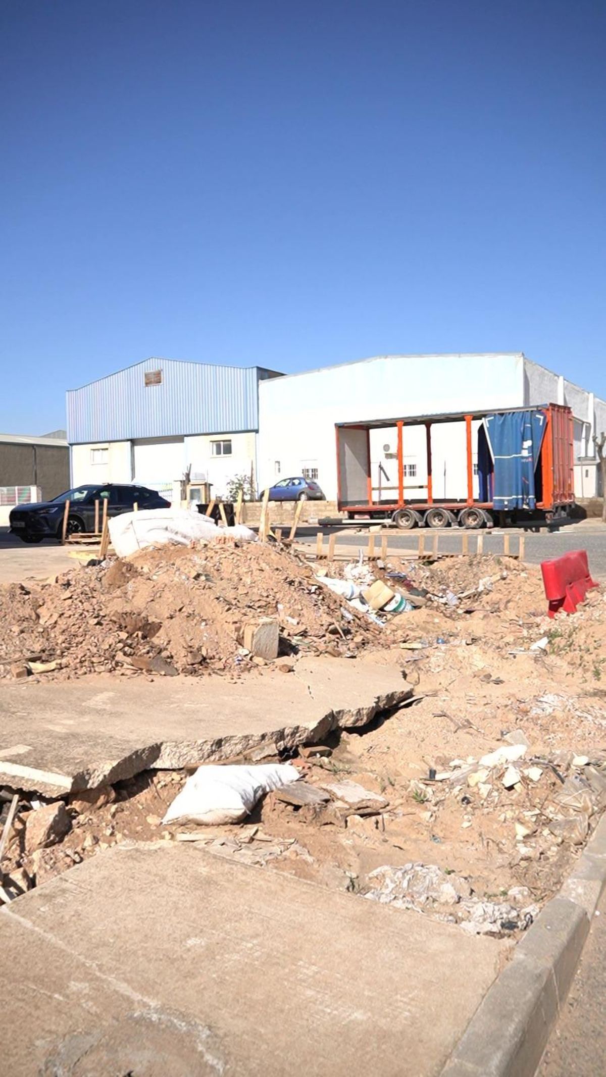 Chiva Polygon, toujours pour reconstruire après le Dana.