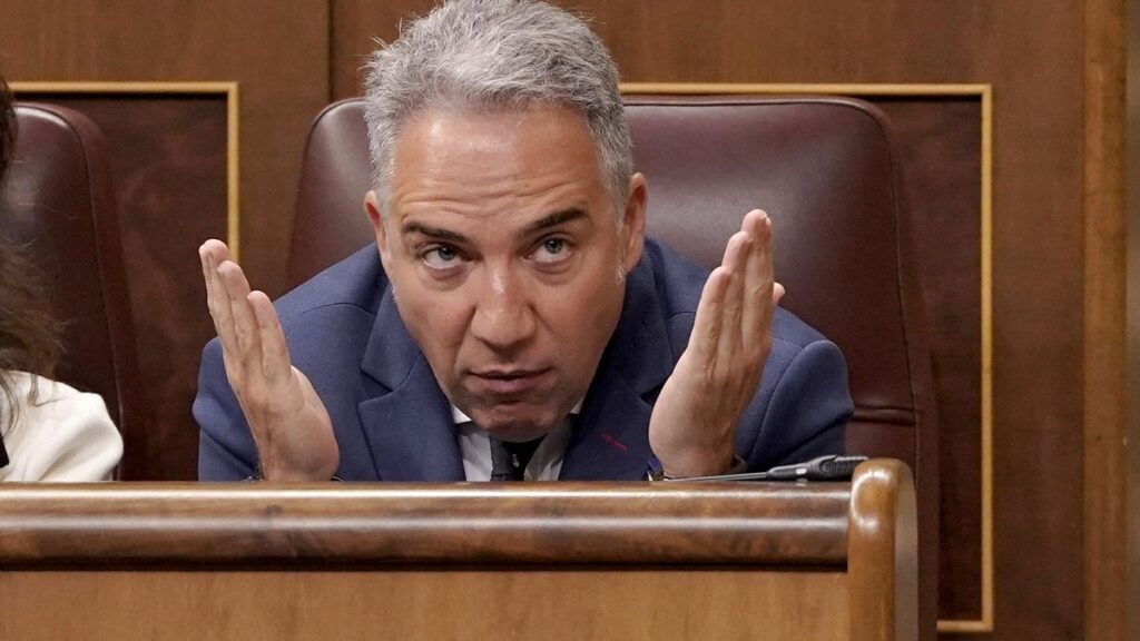 Elías Bendodo, PP. Sesión de control al Gobierno en el Congreso de los Diputados.